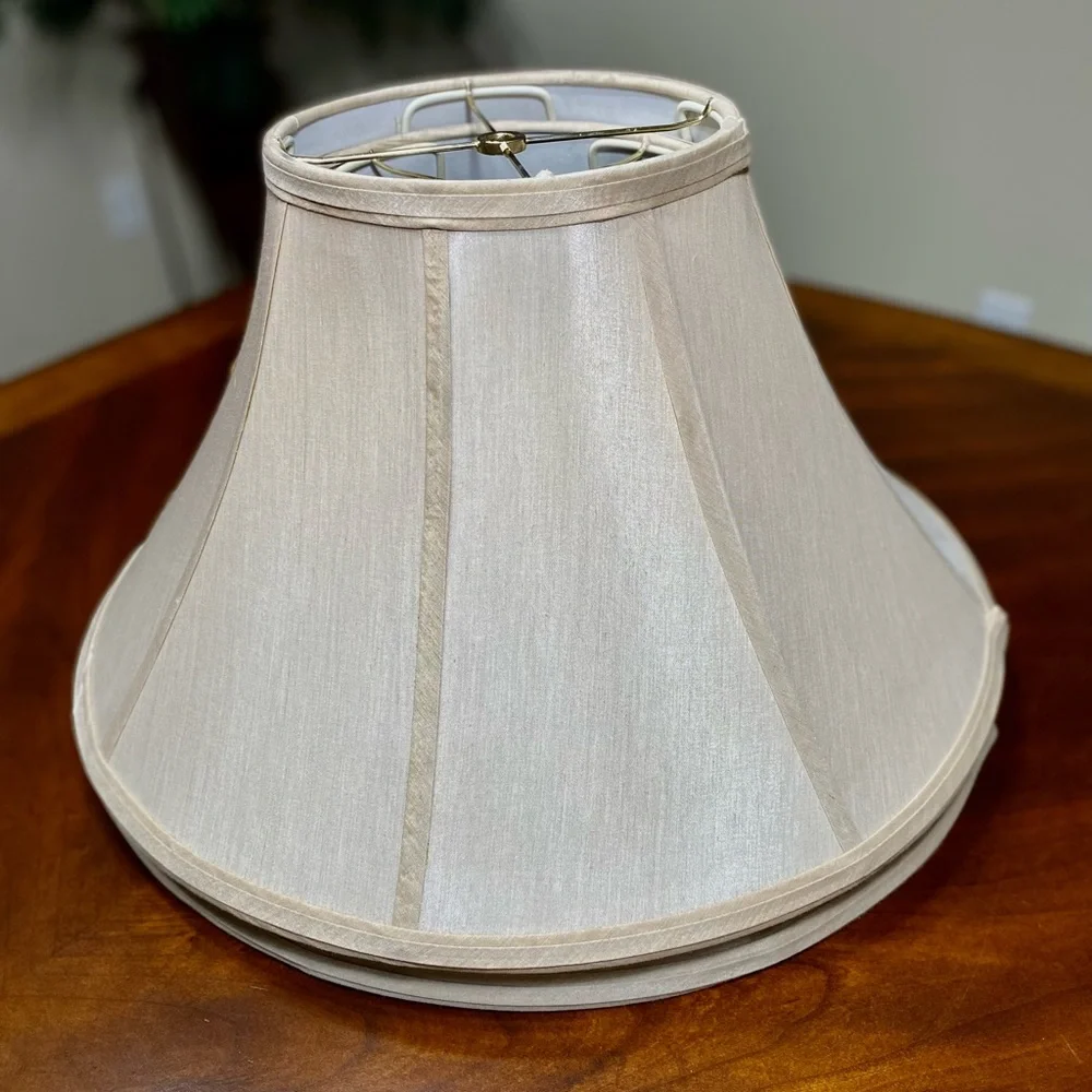 SHADE in Silk by Cal Lighting from the Shades collection